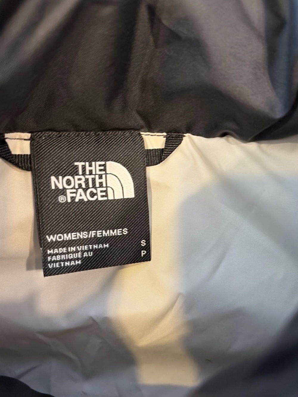 White and black new with tags puffer vest - Picture 3 of 5